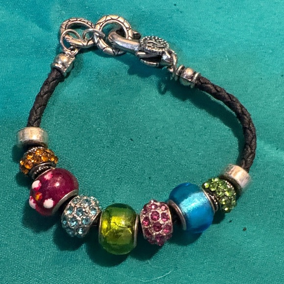 Lamp work and Crystal rhinestone bracelet - Picture 1 of 5